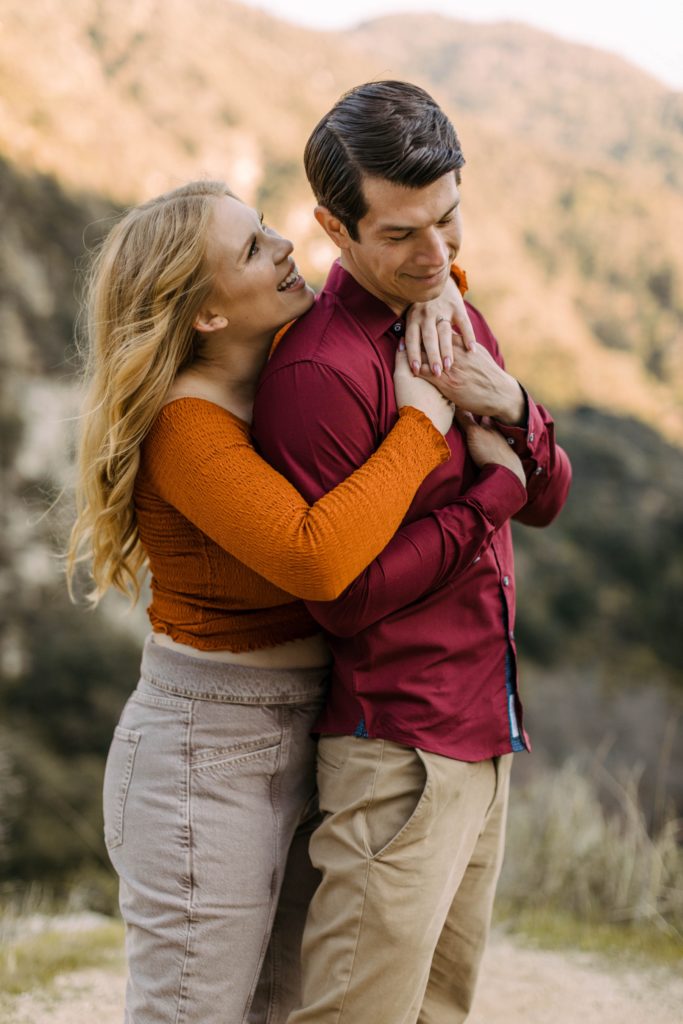 couple kissing in angeles national forest 