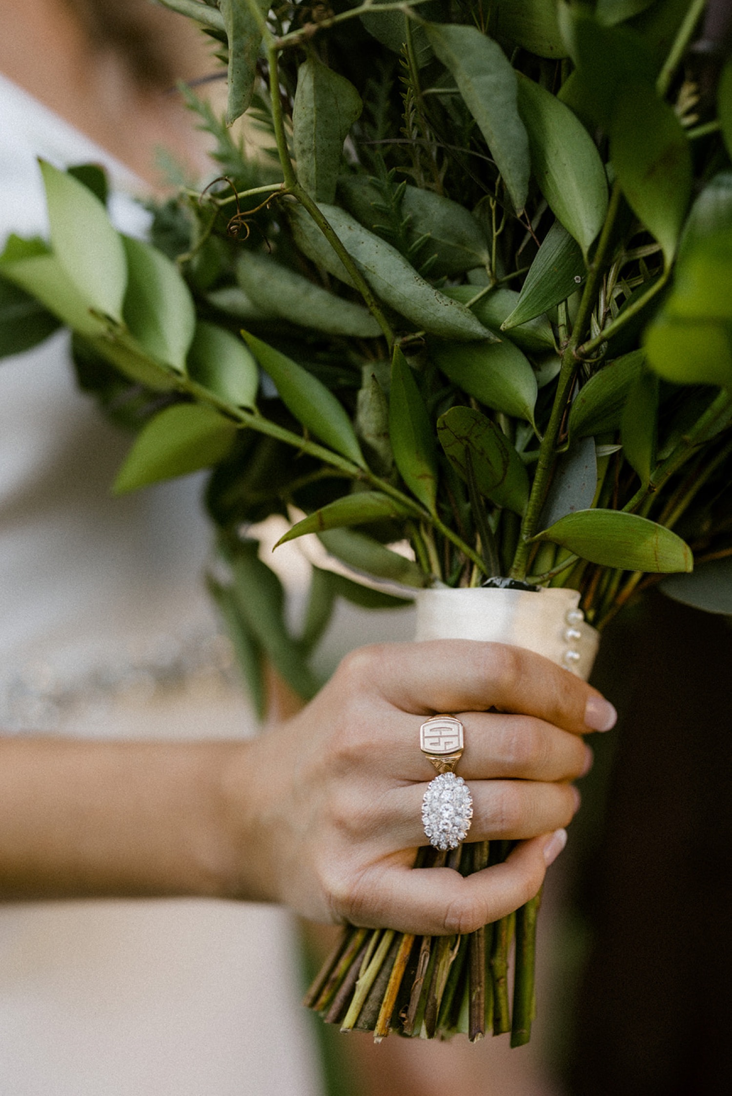 bridal portrait rings and bouquet